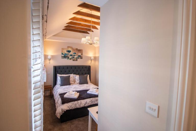 Luxury 1 bed studio at Florence House, in the centre of Herne Bay and 300m from beach - Chambres d'hôtes Herne Bay