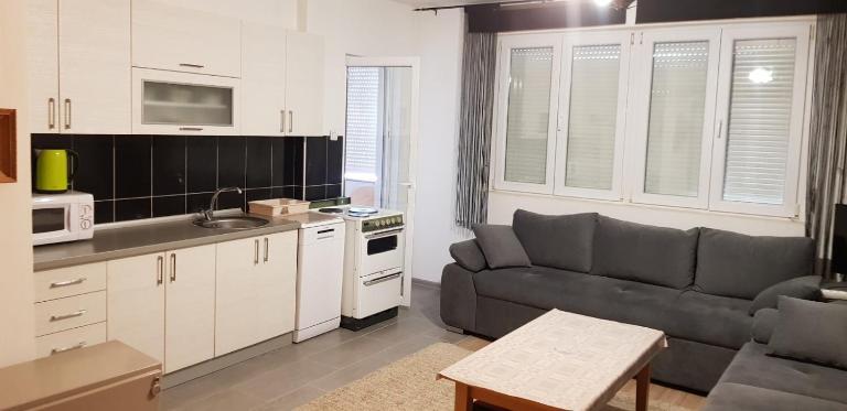 STAN 54m2 - B&B Priboj