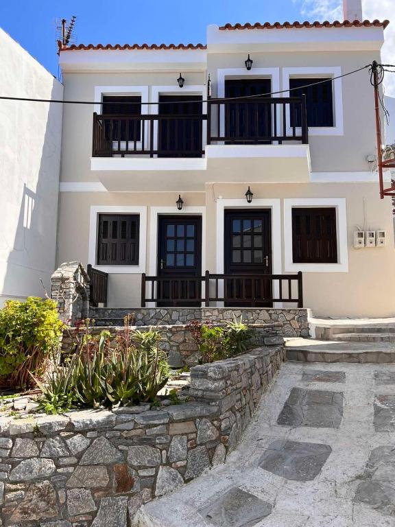 Achinos Apartments - B&B Kokkari
