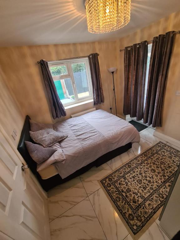 Shaz,s House - Bed and Breakfast Cowley