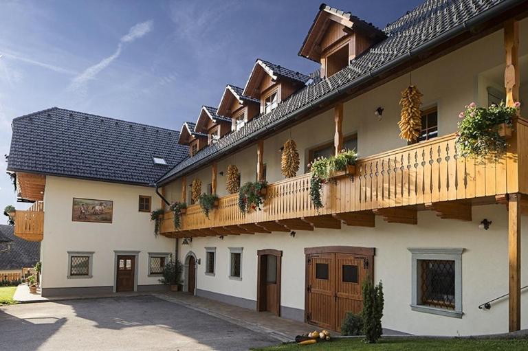 Tourist Farm "Pri Biscu" - Bed and Breakfast Bled