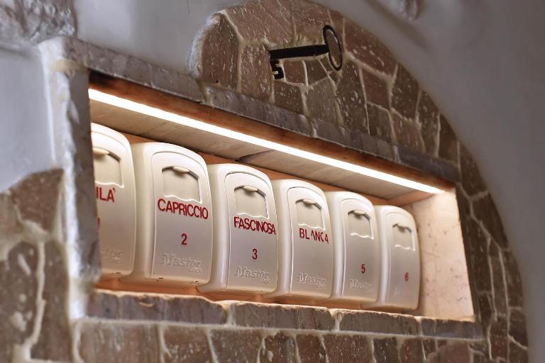 l'angolo di Gaudì, alcoba Blanca - B&B Putignano