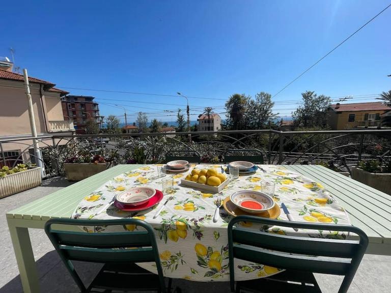 Casa Visconti, Bordighera, vista mare - B&B Bordighera