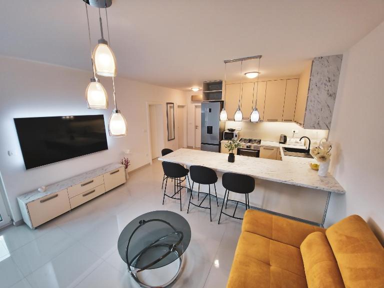Apartment Klara - B&B Traù