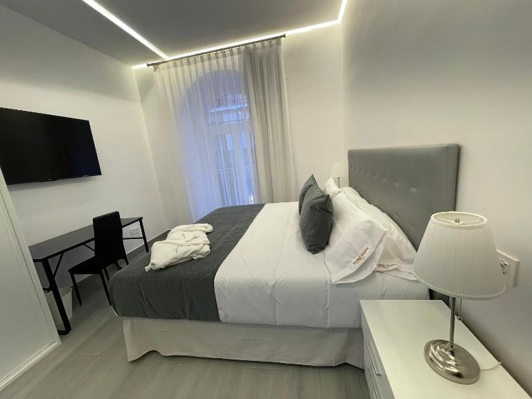 SUARA Apartamentos 1 - Bed and Breakfast Madrid