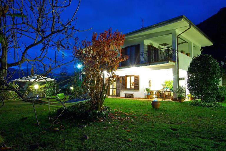 LAKE ORTA OPENSPACE garden beach - Ferienwohnung Pettenasco