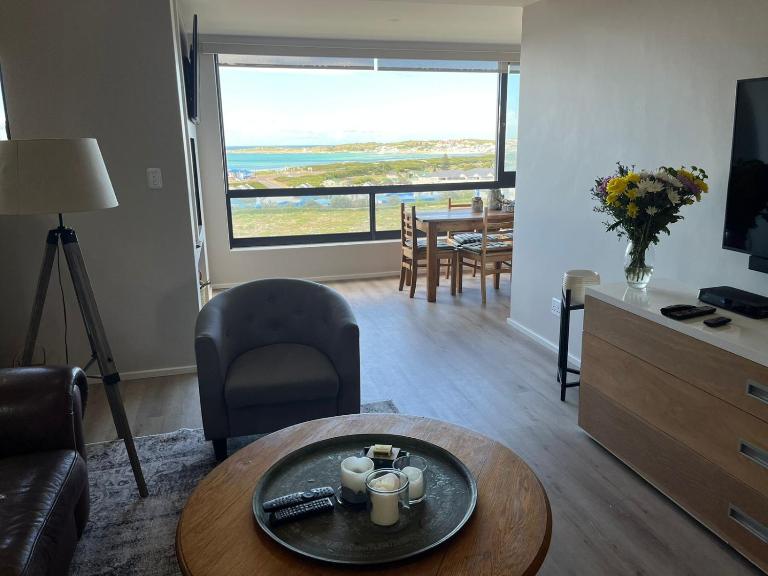 Superb accommodation in Stilbaai - B&B Stilbaai