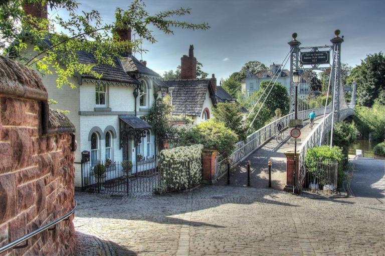 Beautiful period cottage, exceptional riverside location in the heart of Chester - Ferienwohnung Chester