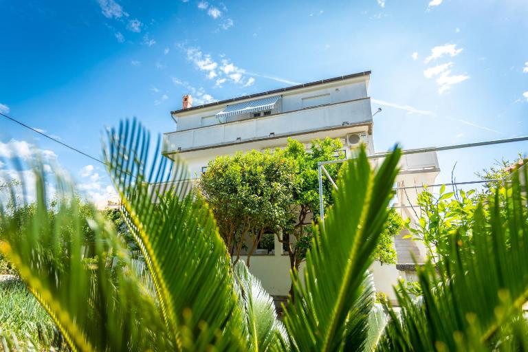 Apartmani Centar - B&B Rab