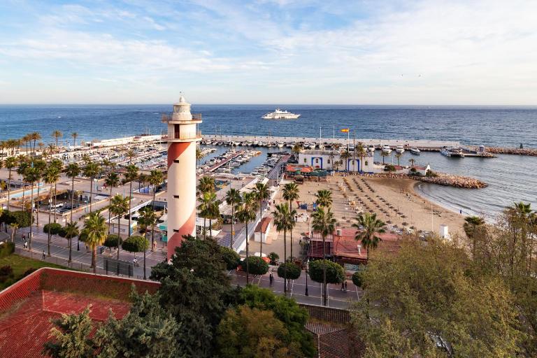 Mar de Alborán Center sea view - B&B Marbella