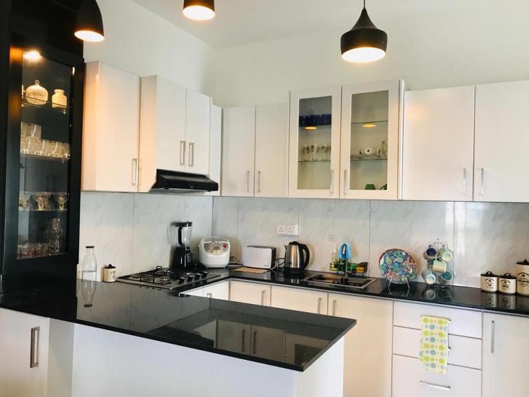 Homelike Apartment at Mount Clifford - Ferienwohnung Homagama