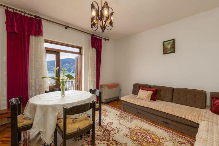 Apartman BISER - Igalo centar - B&B Igalo