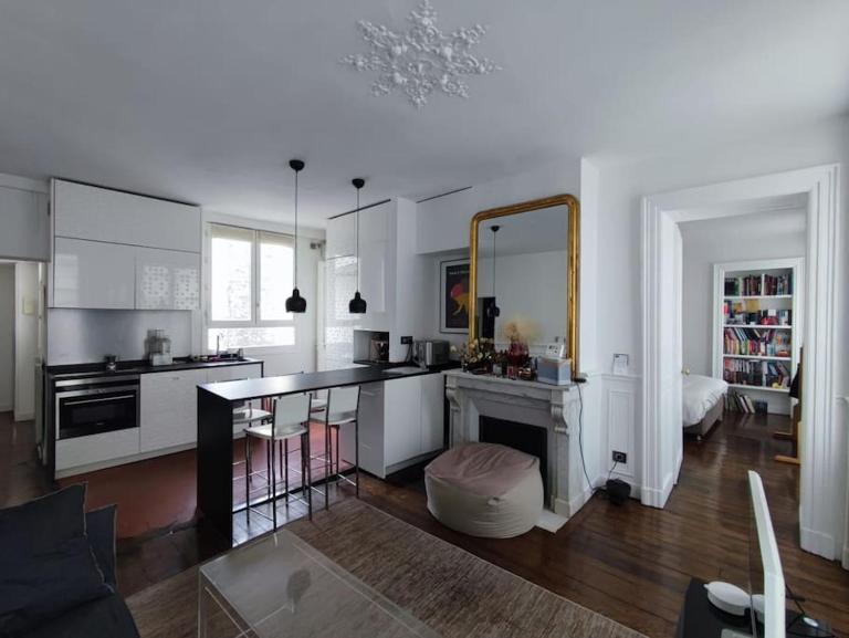 Air conditioning Paris central stylish apartment - Chambres d'hôtes Paris