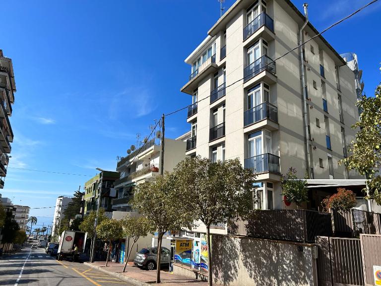 Apartments MTB Only Couples - B&B Lloret de Mar