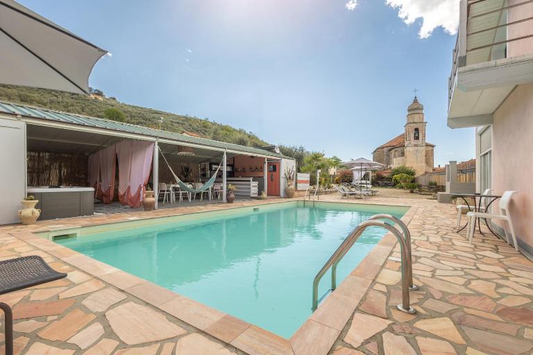 Veggia Butega - Bed and Breakfast Diano San Pietro