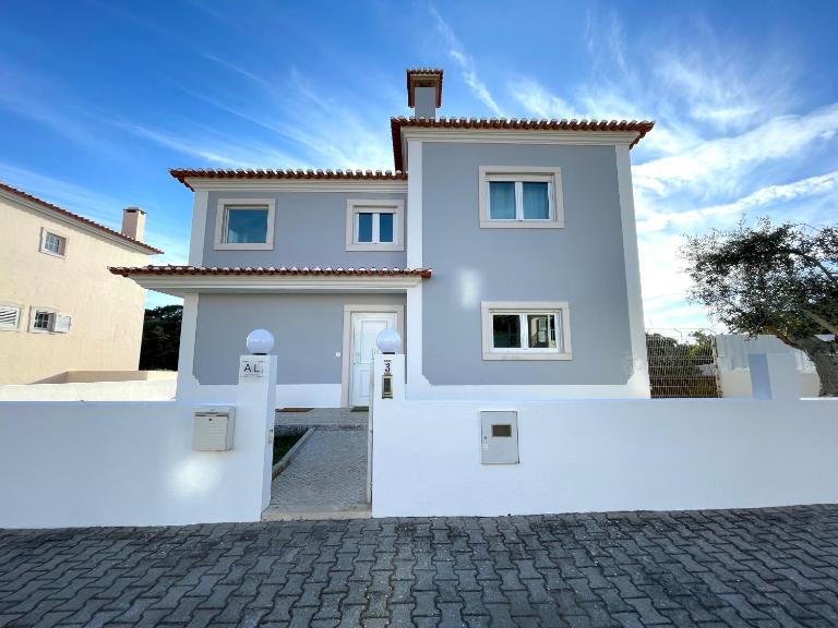 Oliva Home Ericeira - B&B Ericeira