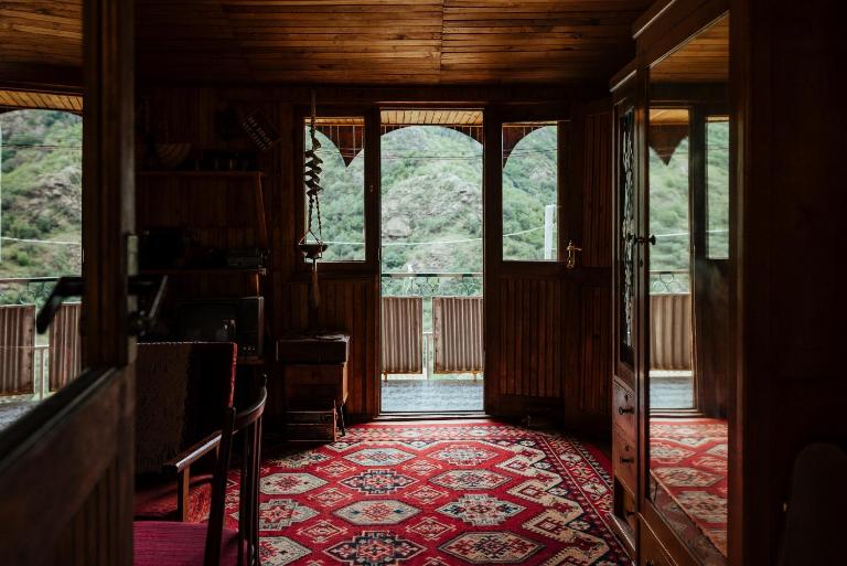 IRIS B&B in DEBED CANYON - B&B Alaverdi
