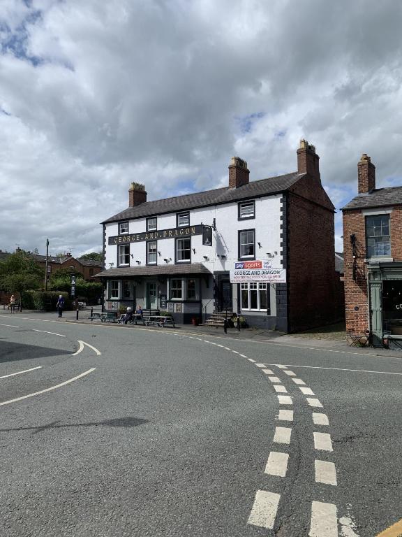 George & Dragon - Bed and Breakfast Tarvin