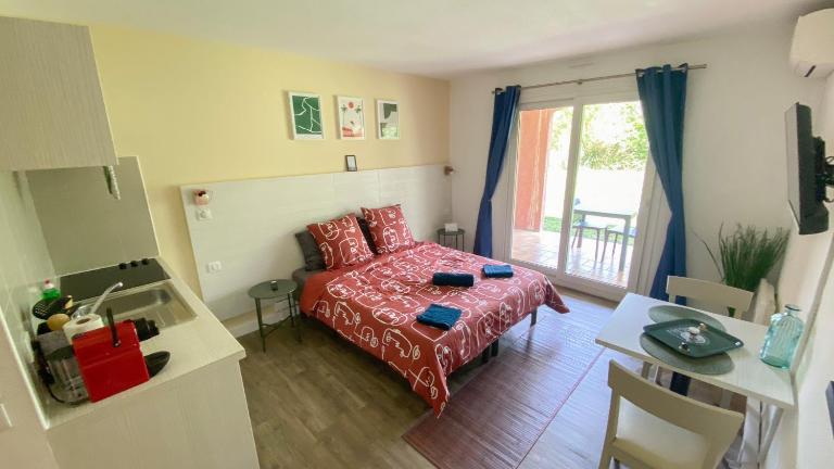 Joli studio Camargue Lou Rouge Arles - Bed and Breakfast Arles