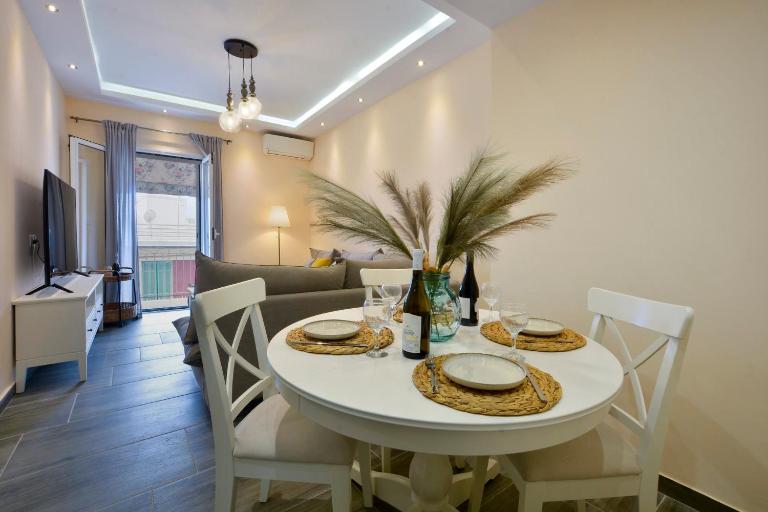 Saroko House - Ferienwohnung Karyófyto