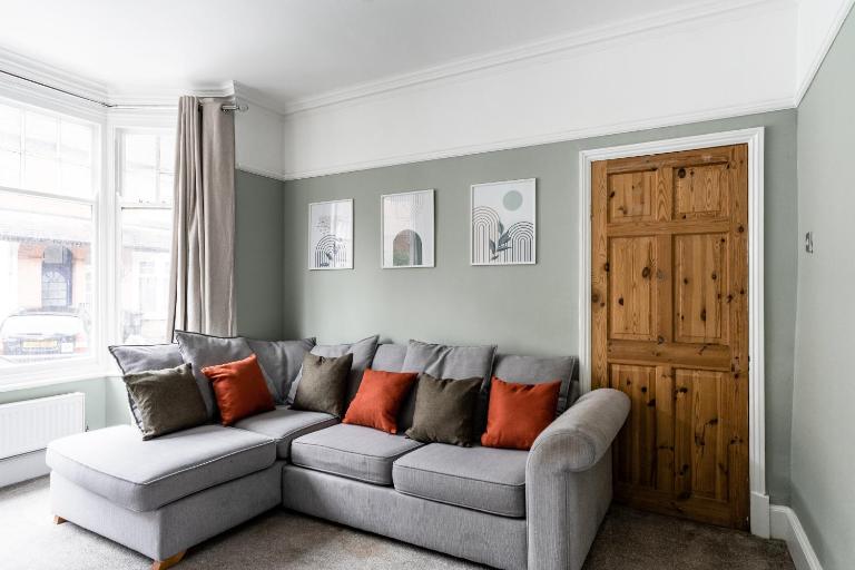 Merton House - Entire Modern City Centre Home - Ferienwohnung Leicester