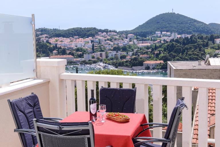 Apartment Violeta 2 with parking - B&B Dubrovnik