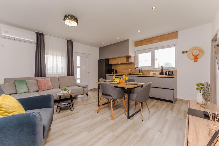 Apartmani DMarie - B&B Privlaka