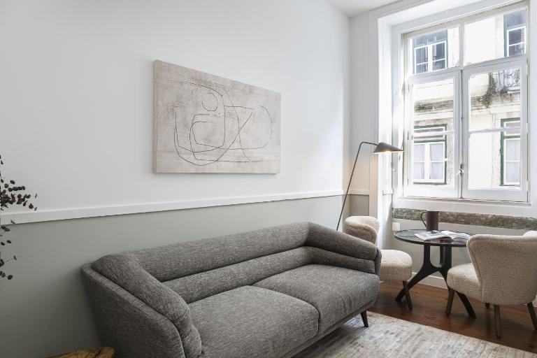 Downtown Flat with Design and Comfort at Downtown, 3rd-floor no lift - Bed and Breakfast Lissabon