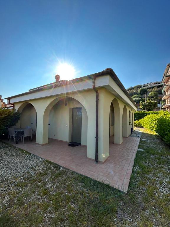 La casa di Mauro - Posto auto privato gratuito - Mare e ciclabile a pochi passi - B&B Riva Ligure
