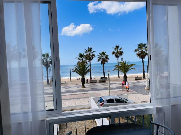 Julias Beach Retreat - B&B Quarteira