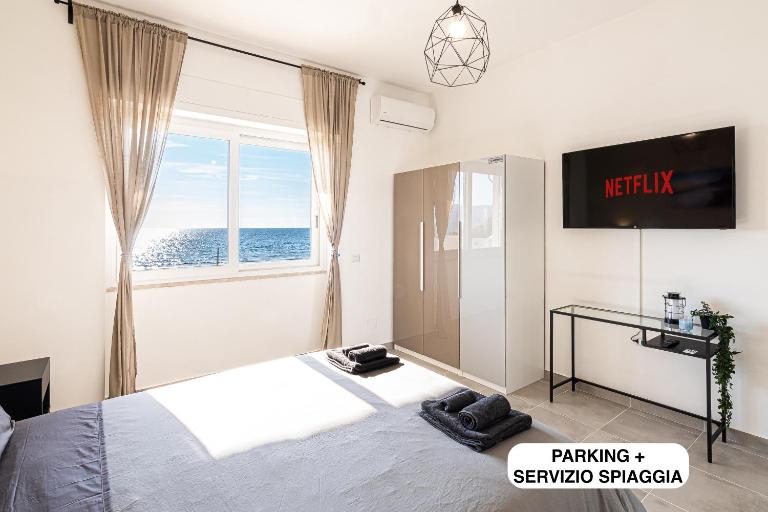 Esclusivo alloggio a sfioro sul mare con terrazza. - Ferienwohnung Santa Maria