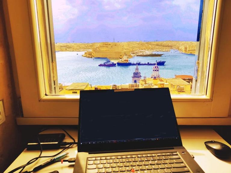 Cove 532 by Savynomad Harbour Residences wow View - B&B Valletta