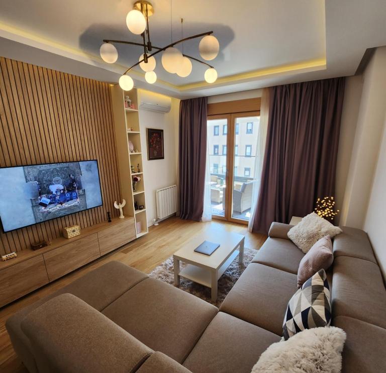APARTMAN FLORENCE - B&B Mirijevo