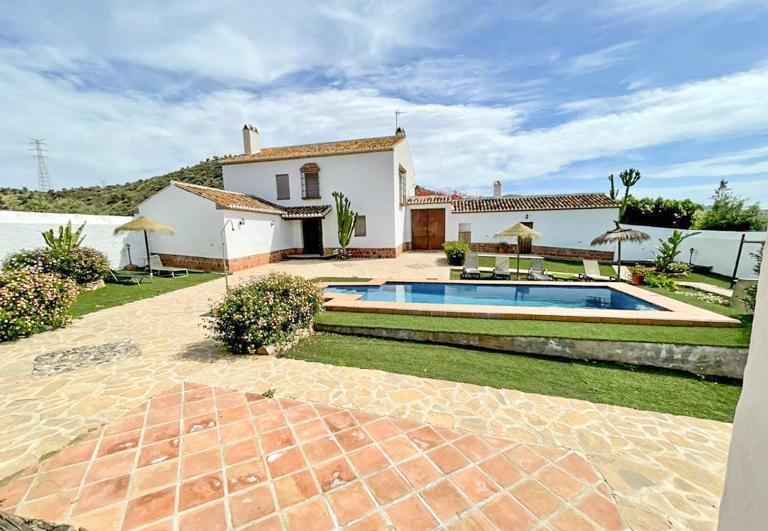 Cortijo Las Caballerias - Chambres d'hôtes Alora
