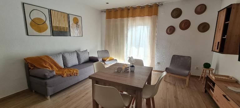 LuengiHouse - Espectacular apartamento con piscina - B&B Lloret de Mar