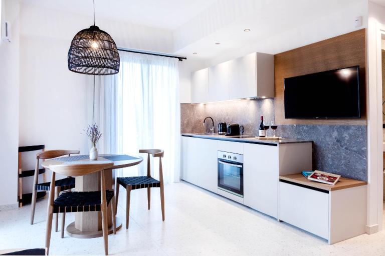 ELMARAL living experience "Adults Only" - Chambres d'hôtes Agía Pelagía