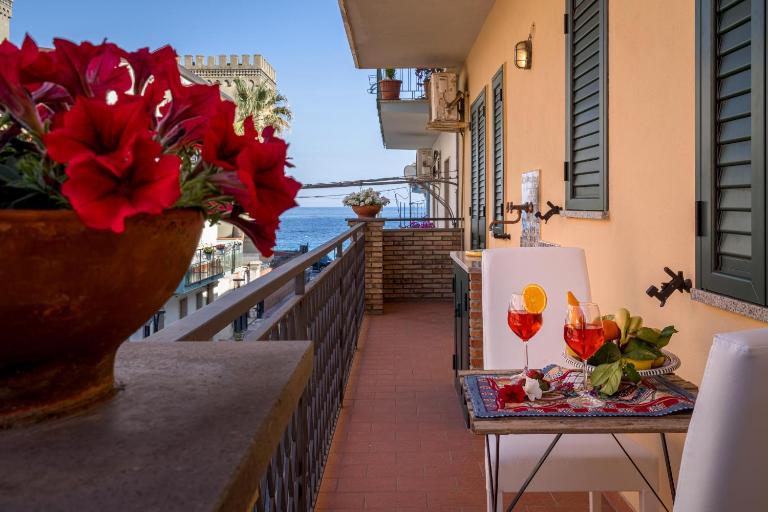 Loft Angolo Sul Mare - Ferienwohnung Letojanni