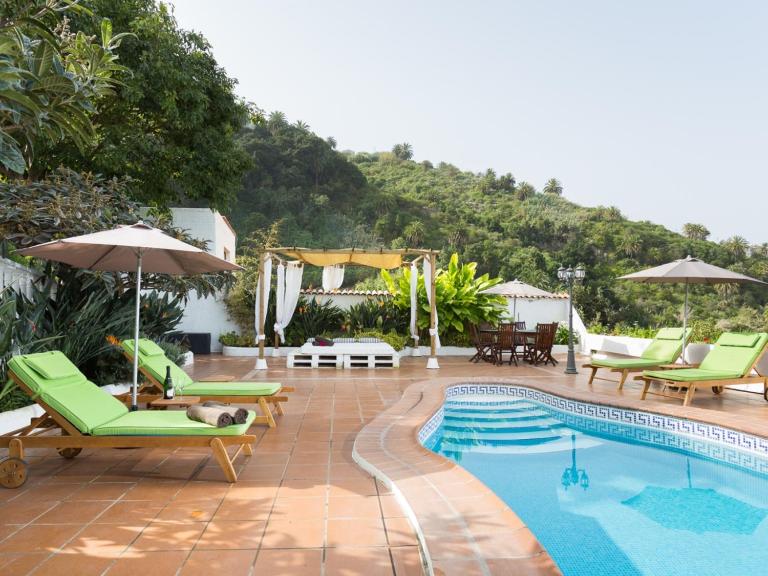Casa rural con piscina climatizada, barbacoa y Wi-Fi en Icod de los Vinos - ES-279-19 - Chambres d'hôtes Icod de los Vinos