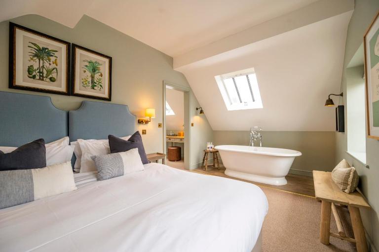 The Bottle & Glass Inn - Book All 3 Rooms - Bed and Breakfast Henley-on-Thames
