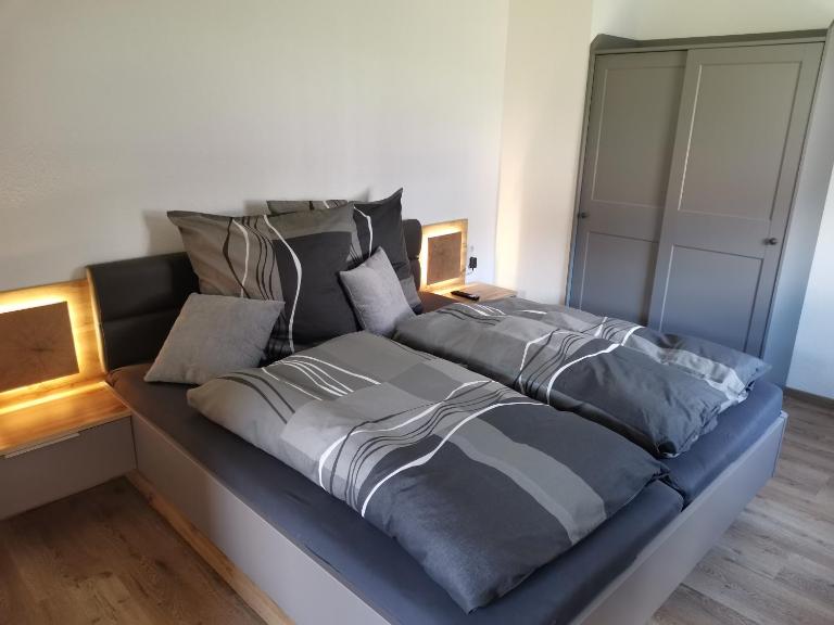 Ferienwohnung Paulinzella 9 inklusive Parkplatz und WLAN - B&B Königsee