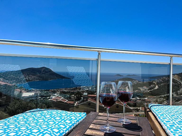 Apollon Apartment - B&B Kalkan
