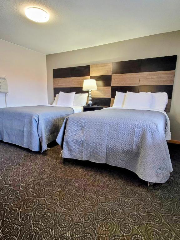 Woodland Inn - Bed and Breakfast Niagara Falls