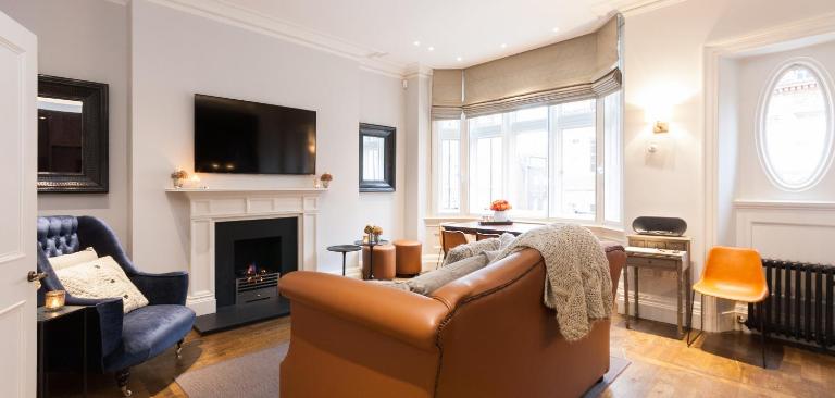 The Chesterfield Suite - B&B London