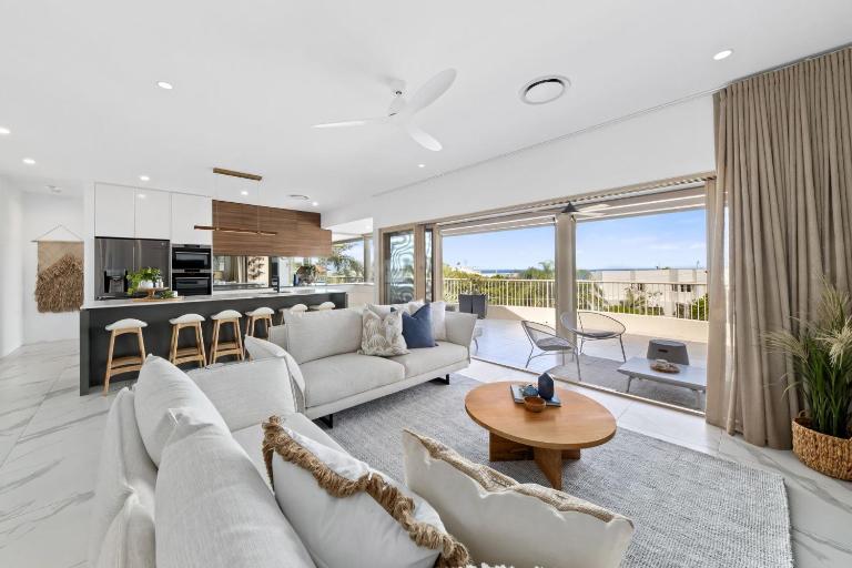 8 Nereus 2 Bedroom Stunning Apartment in the Heart of Sunshine Beach 5 mins to Noosa - B&B Sunshine Beach