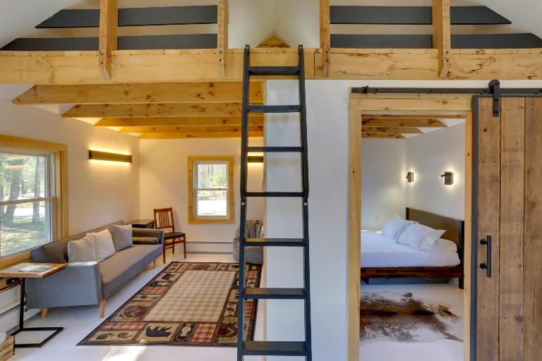 Cozy Catskills Tiny Home ~ 3 Mi to Bethel Woods! - B&B Swan Lake