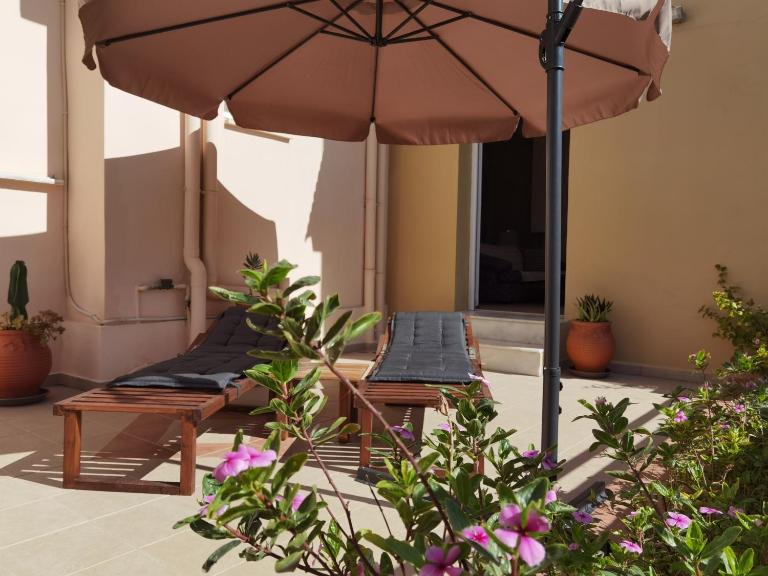 Beautiful apartment with 3 bedrooms - Bed and Breakfast Archángelos