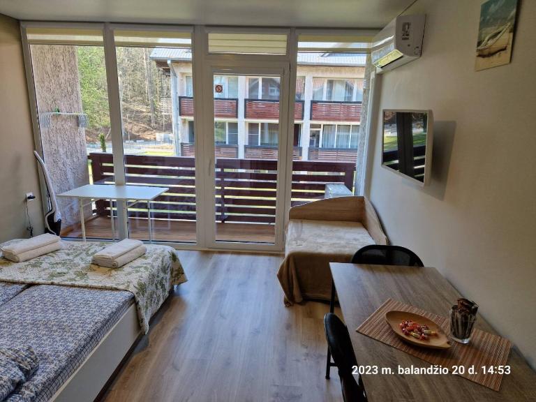 Sunny Place 32 - B&B Juodkrantė