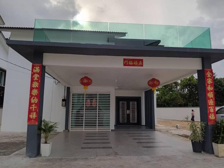 Emerald Villa Homestay Dungun - B&B Kampung Baharu Batu Lima
