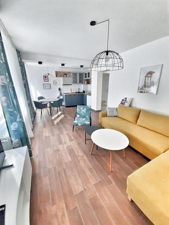 Home Apartment LUNA - B&B Skopje