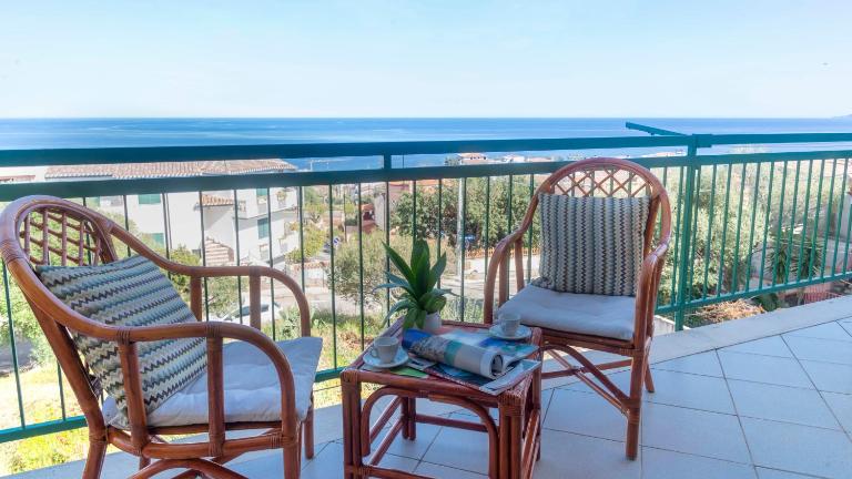 Sea view balcony - B&B Cala Gonone